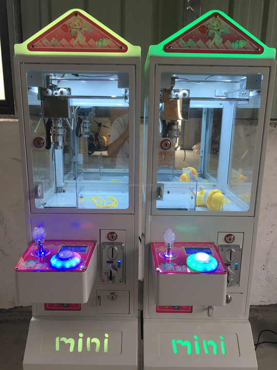 Mini Coin-Operated Mega Small  - đánh giá và giá Arcade Toy Vending Machine